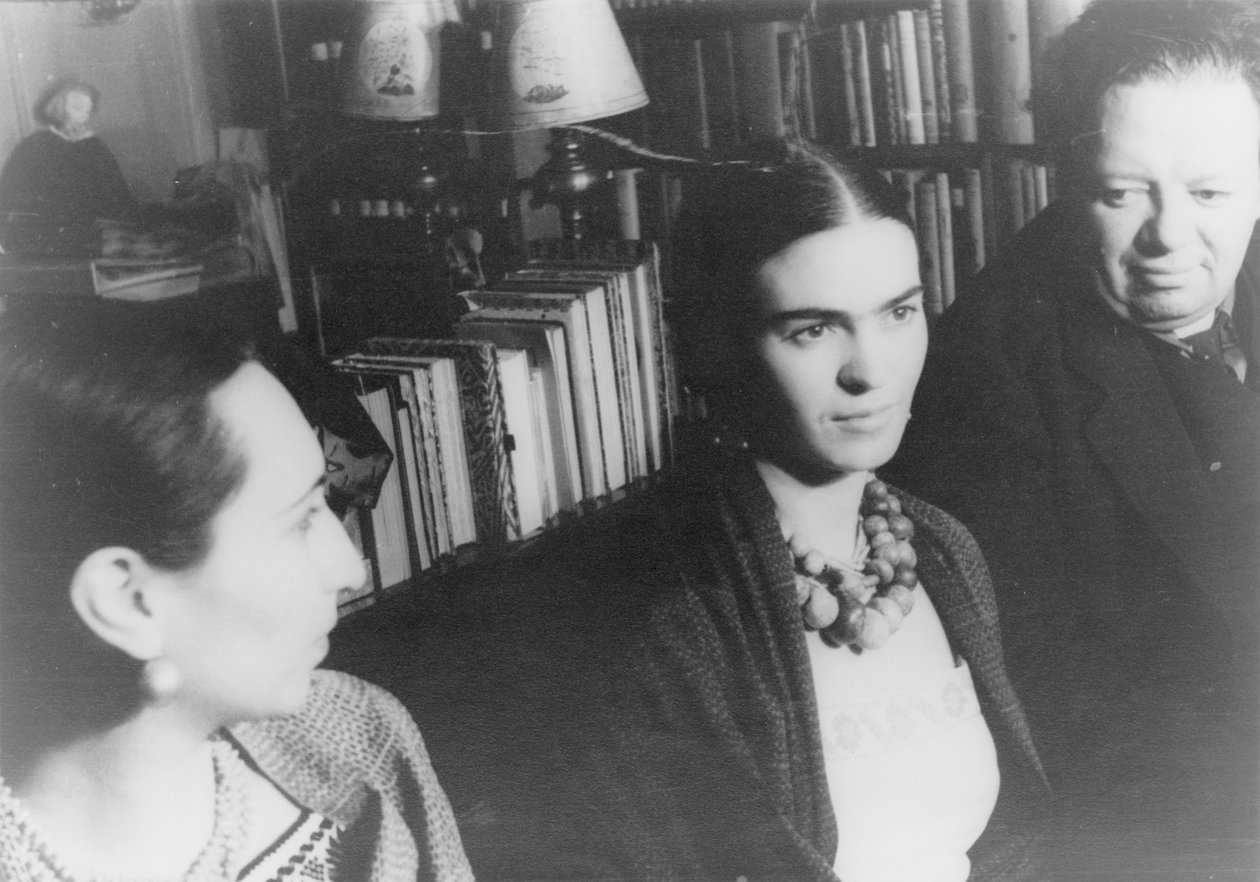 Frida Kahlo e Diego Rivera durante uma visita a Nova Iorque de Carl Van Vechten