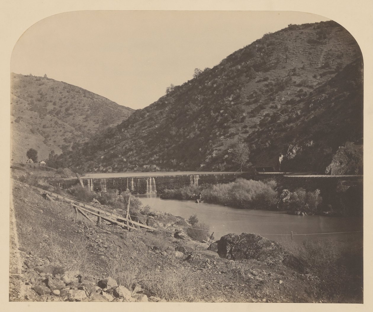 Benton Dam, Rio Merced de Carleton E. Watkins