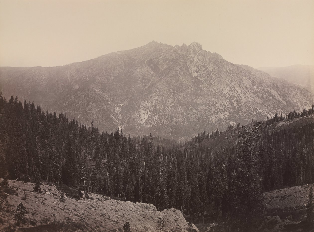 Davoncastle Butte, Sierra Nevada, c. 1866-1870. de Carleton E. Watkins