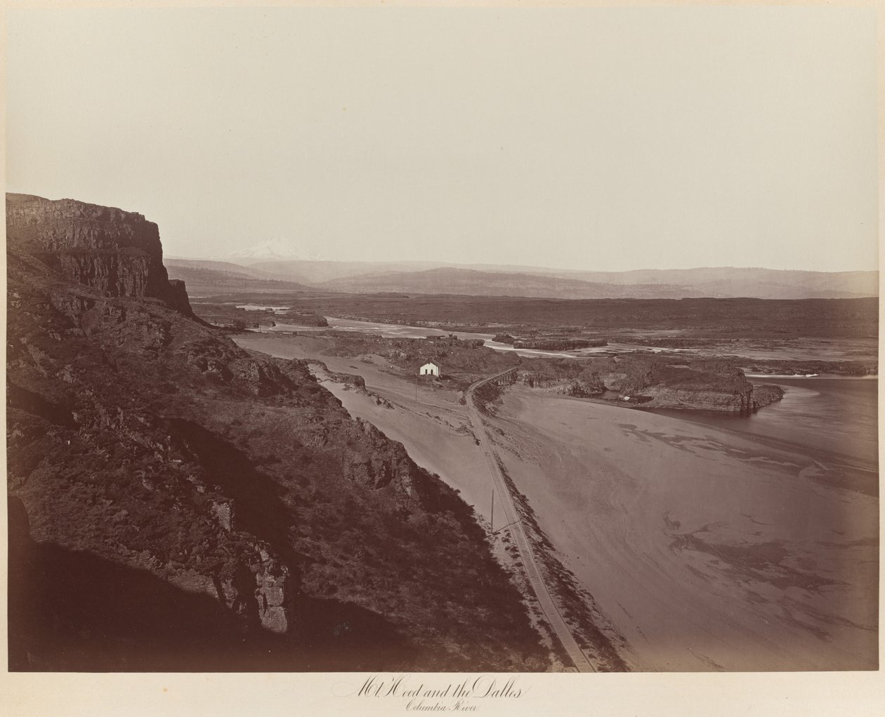 Mt. Hood e Dalles, Rio Columbia de Carleton E. Watkins