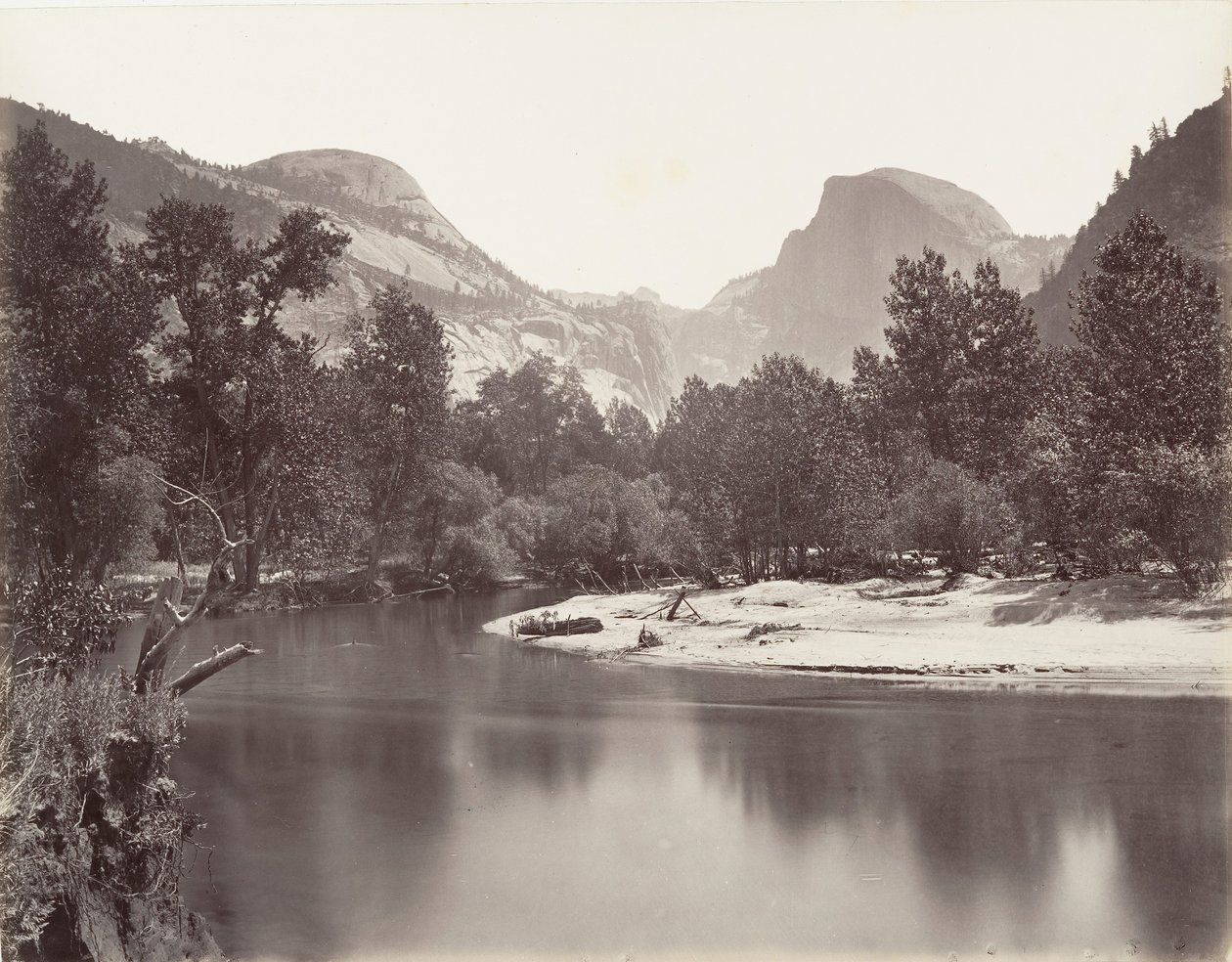 Domo Norte e Sul, Yosemite, ca. 1872, impresso ca. 1876. de Carleton E. Watkins.