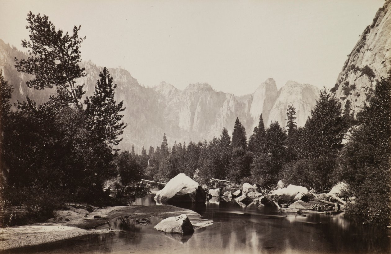 Sobre o Merced, Vista Distante das Rochas da Catedral de Carleton E. Watkins