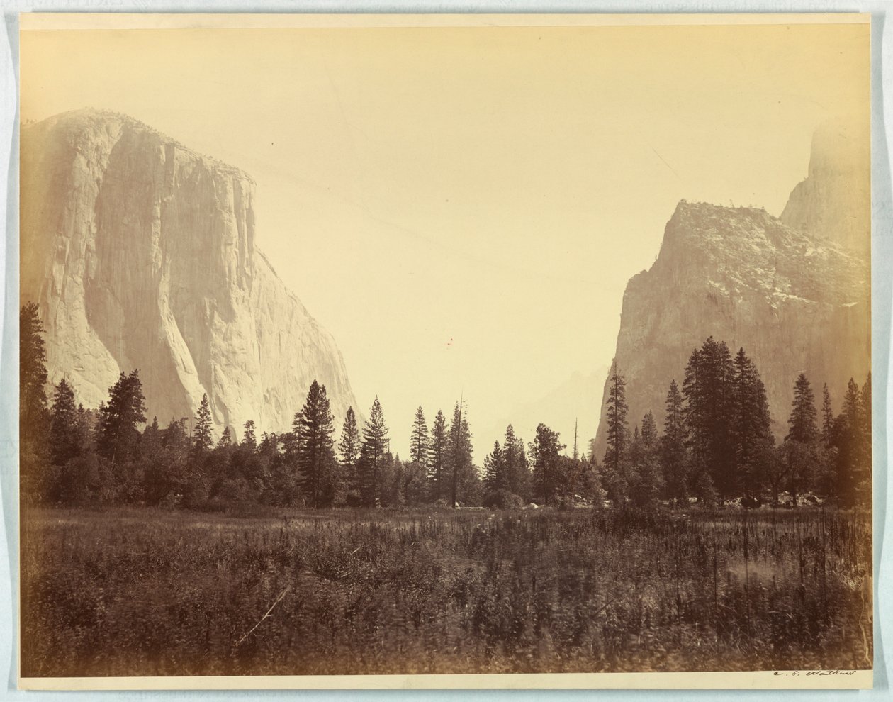 Subindo o vale do pé da Trilha Mariposa, Yosemite, no. 9 de Carleton E. Watkins