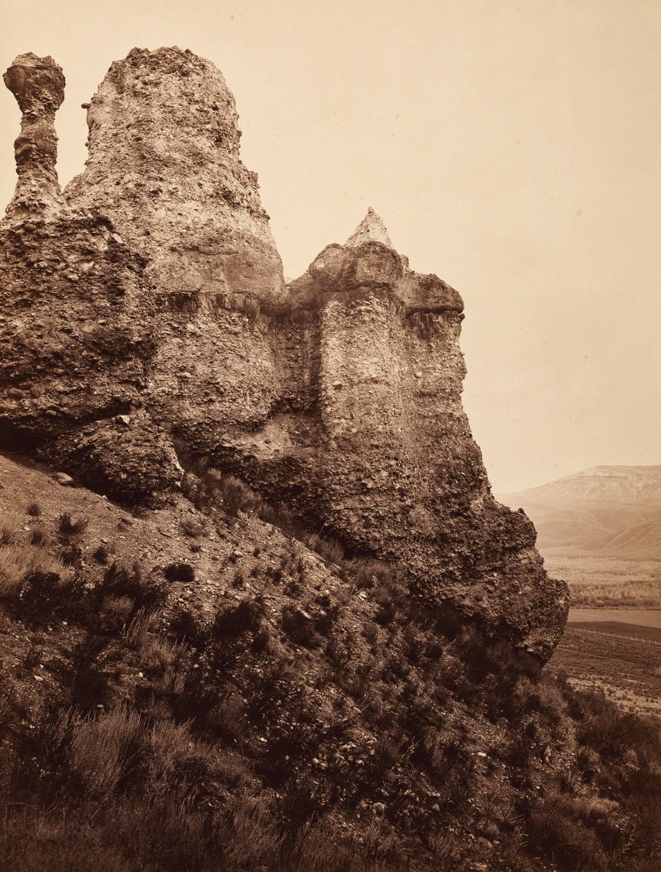 Witches Rock, perto de Echo City, Utah de Carleton E. Watkins