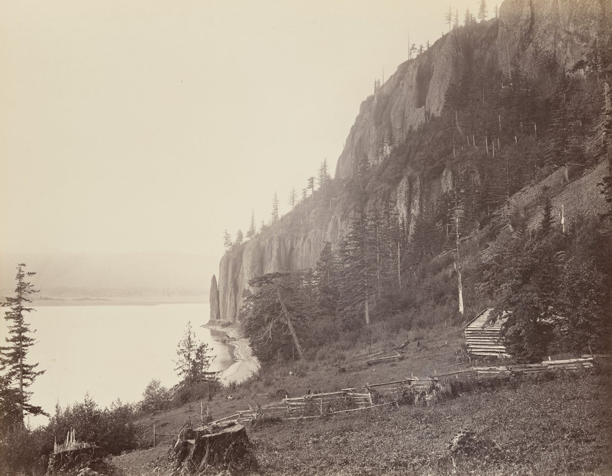 Cabo Horn, rio Columbia, 1867 (foto) de Carleton Emmons Watkins