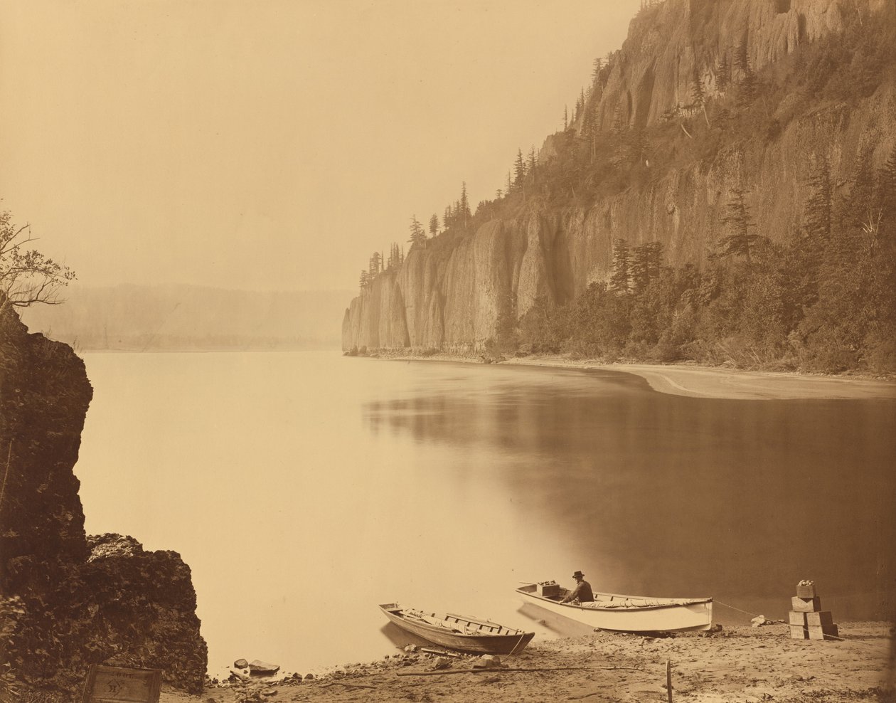 Cabo Horn, Rio Columbia, 1867. de Carleton Emmons Watkins