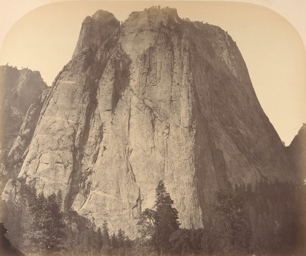 Pedra da Catedral, 1861. de Carleton Emmons Watkins