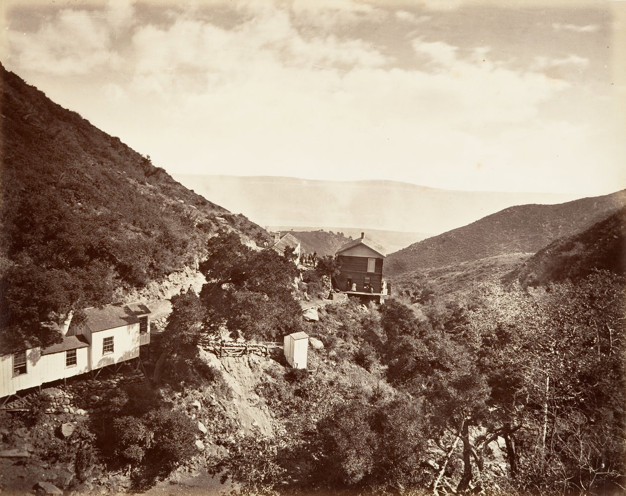 Hot Sulphur Springs, Santa Barbara, 1876, impresso ca. 1876. de Carleton Emmons Watkins