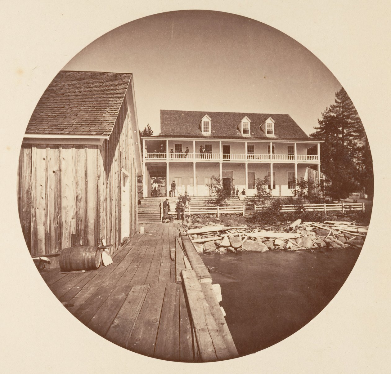 Warm Springs Hotel Lake Tahoe, ca. 1878. de Carleton Emmons Watkins