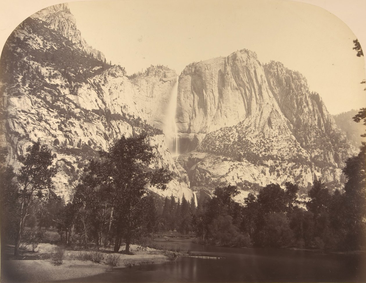 Yosemite Falls, River View, 2.637 pés, 1861. de Carleton Emmons Watkins