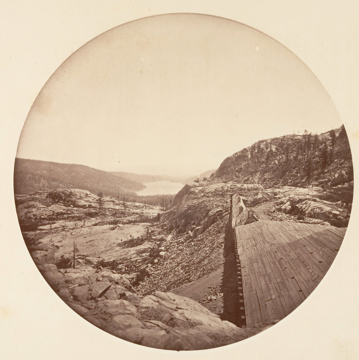 [Parque Nacional de Yosemite, Califórnia], c. 1878. de Carleton Emmons Watkins