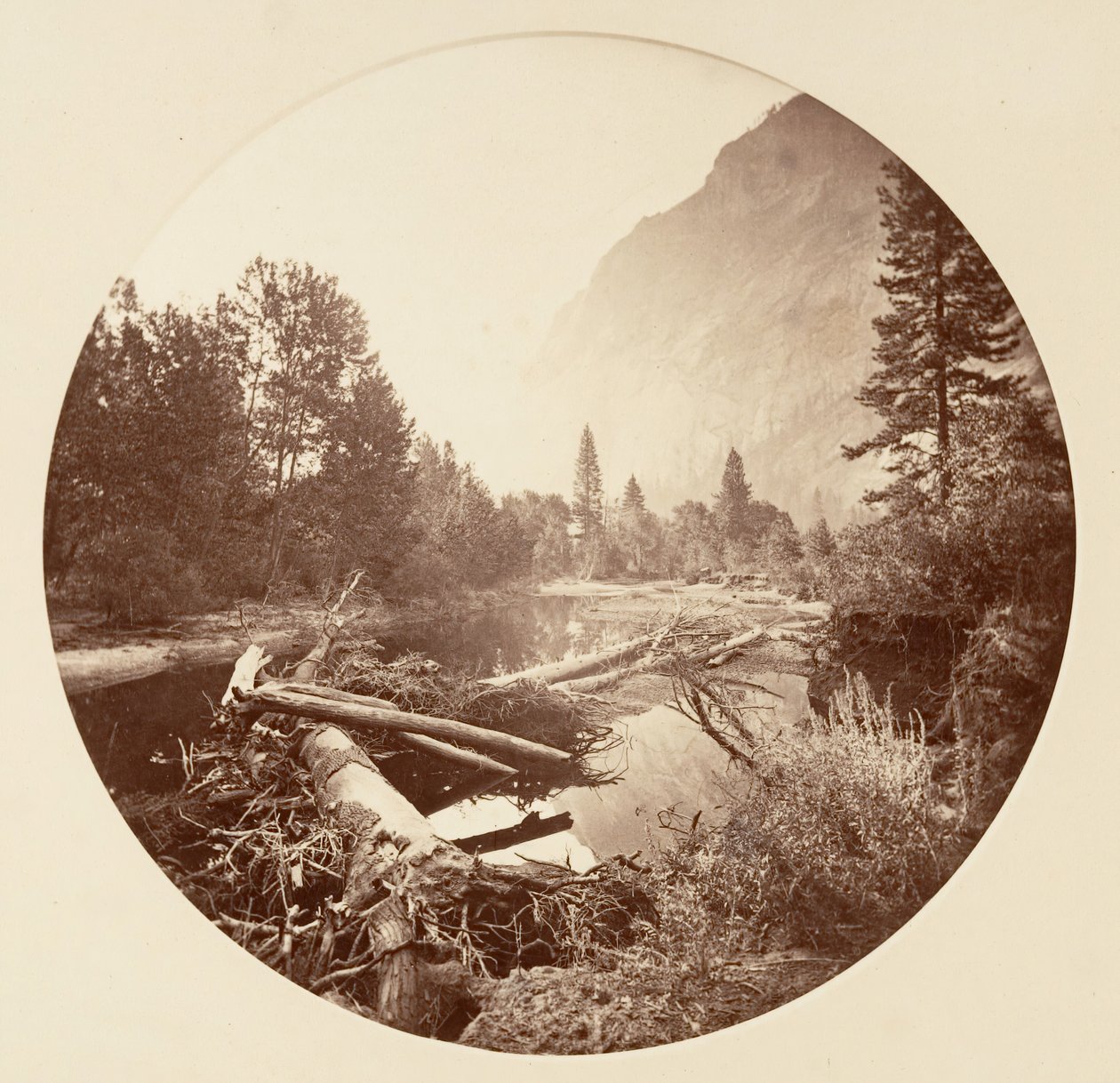 [Parque Nacional de Yosemite, Califórnia], c. 1878. de Carleton Emmons Watkins