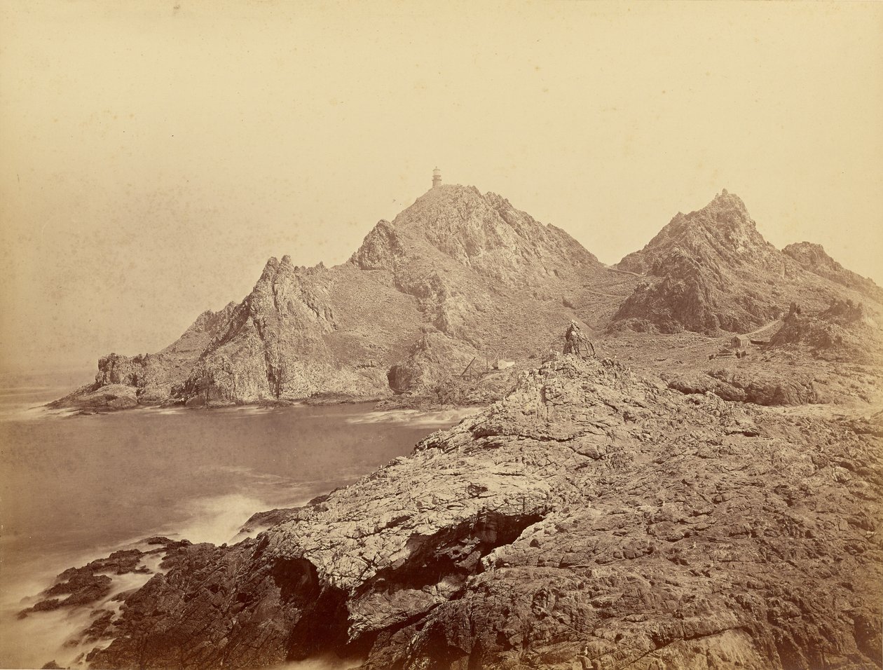 [Farol, ilhas Farallon] / [Nas Farallones] de Carleton Watkins
