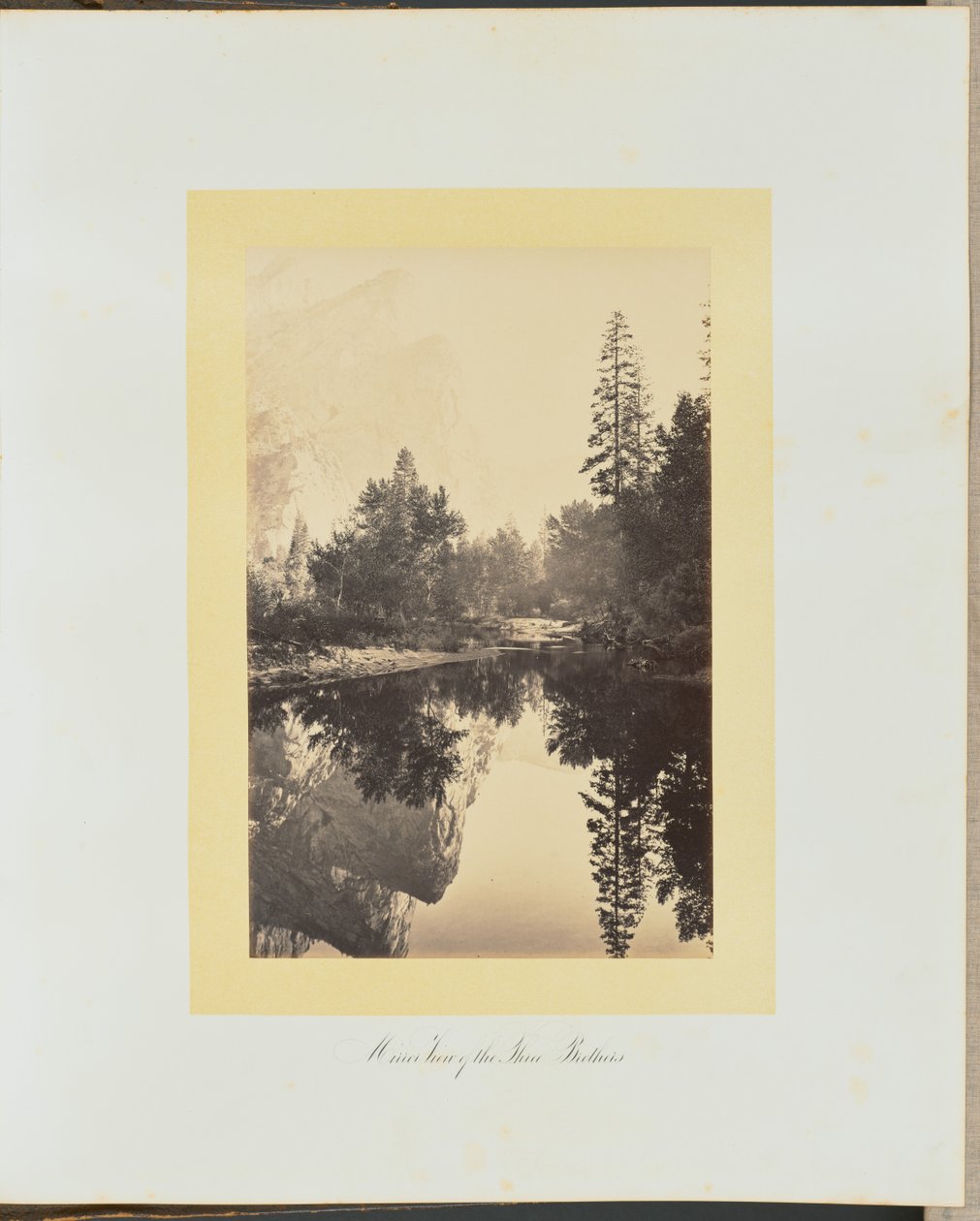 O espelho dos três irmãos de Carleton Watkins