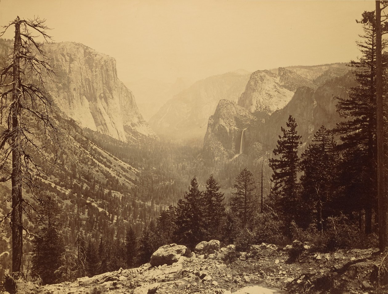 O vale de Yosemite a partir de Inspiration Point, trilho de Mariposa / Vista geral do vale a partir de Inspiration Point de Carleton Watkins