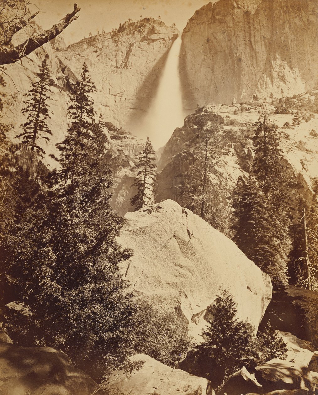 Cascata superior de Yosemite, 1600 pés de Carleton Watkins