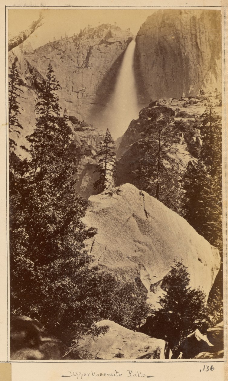 Cascatas Superiores de Yosemite de Carleton Watkins