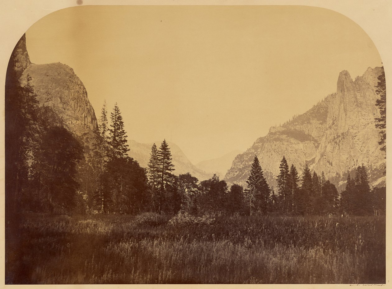 Yosemite, vista do fundo do vale com Sentinel Rock à direita de Carleton Watkins