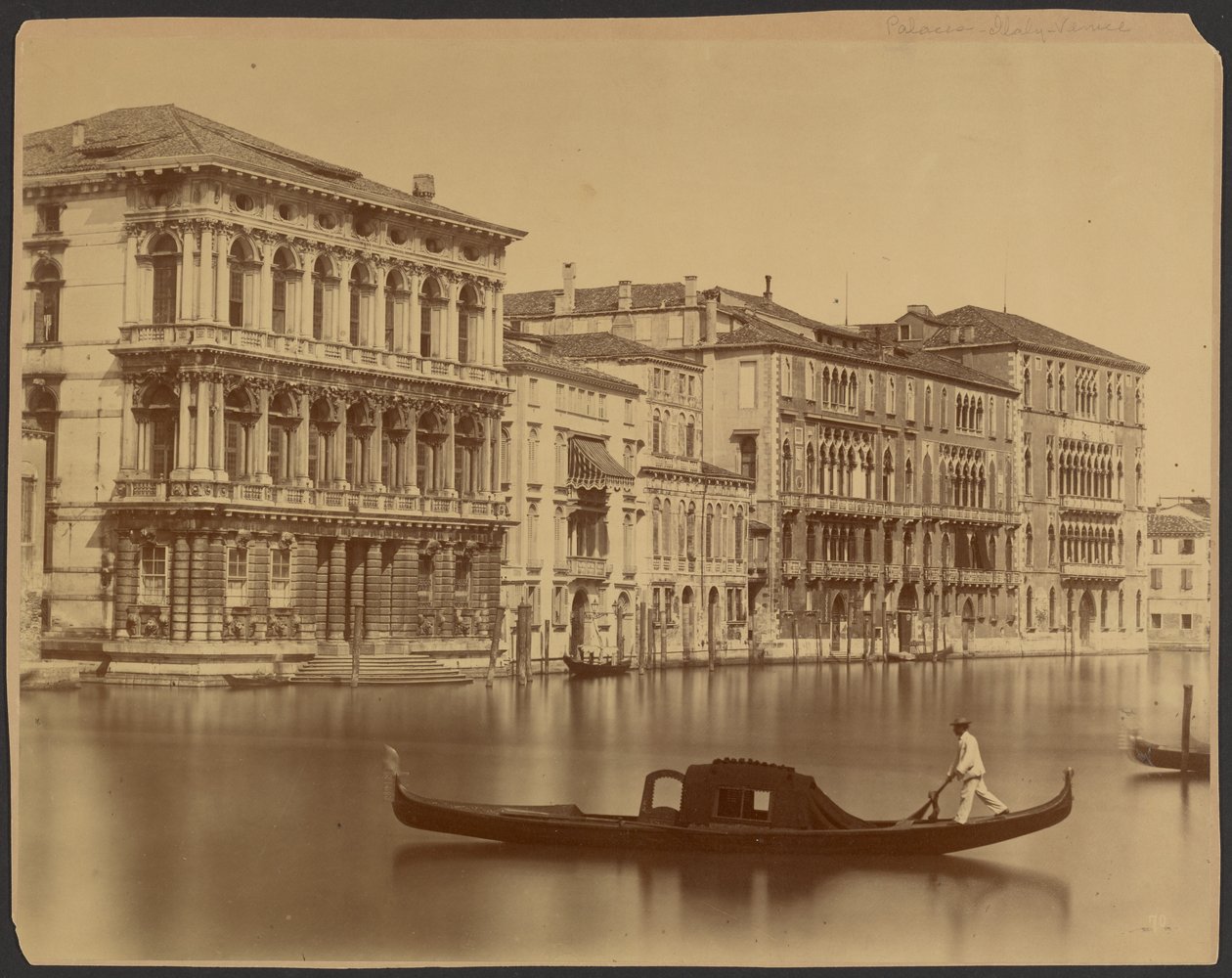 Os palácios Rezzonico, Giustiniani e Foscari ao longo do Grande Canal de Carlo Naya