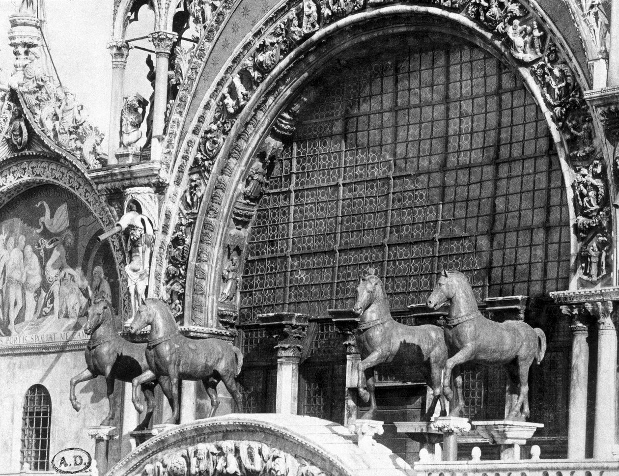 Os cavalos da Basílica de San Marco em Veneza - fotografia de C. Naya de Carlo Naya