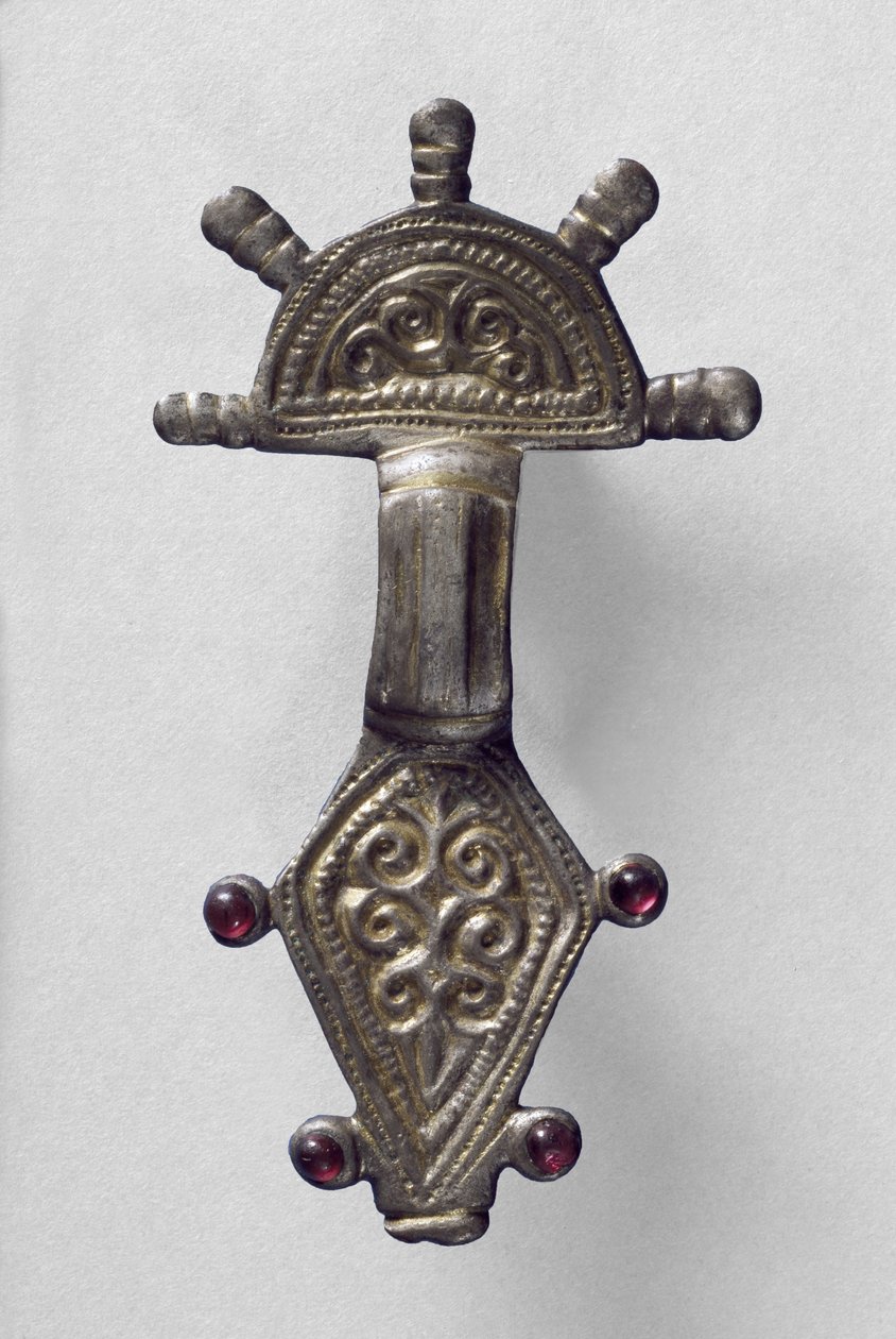 Broche de Cabeça Irradiada, de Marchelepot, Somme, provavelmente Carolingian, séc. XV-10 (liga de cobre dourada) de Carolingian School