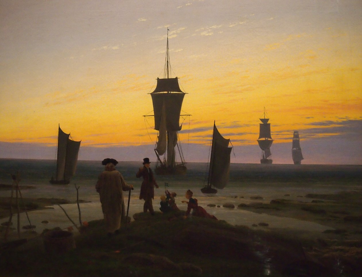 Alemão: Die Lebensstufen (Strandbild, Strandszene in Wiek) As etapas da vida (fotografia de praia, cena de praia em Wiek) de Caspar David Friedrich