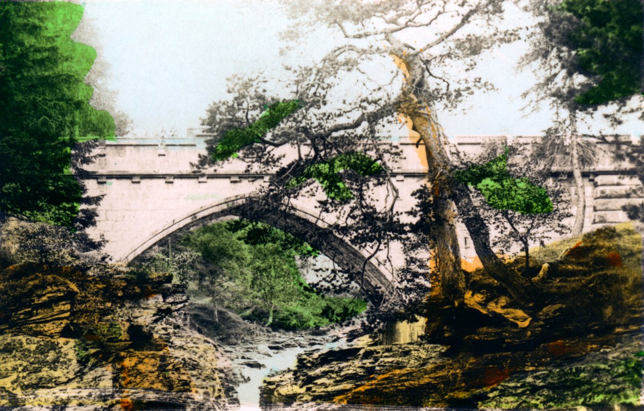 O Linn de Dee, Braemar, Aberdeenshire, 1926. de Cavenders Ltd
