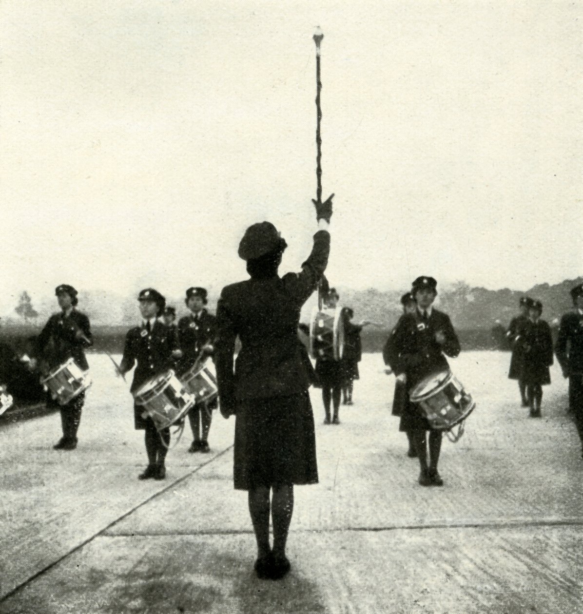 Banda WAAF na parada, c1943. de Cecil Beaton
