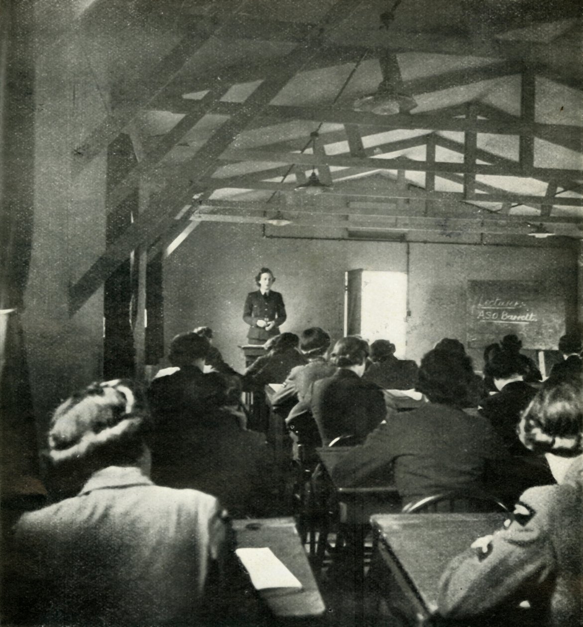 Palestras para Oficiais da WAAF, c1943. de Cecil Beaton