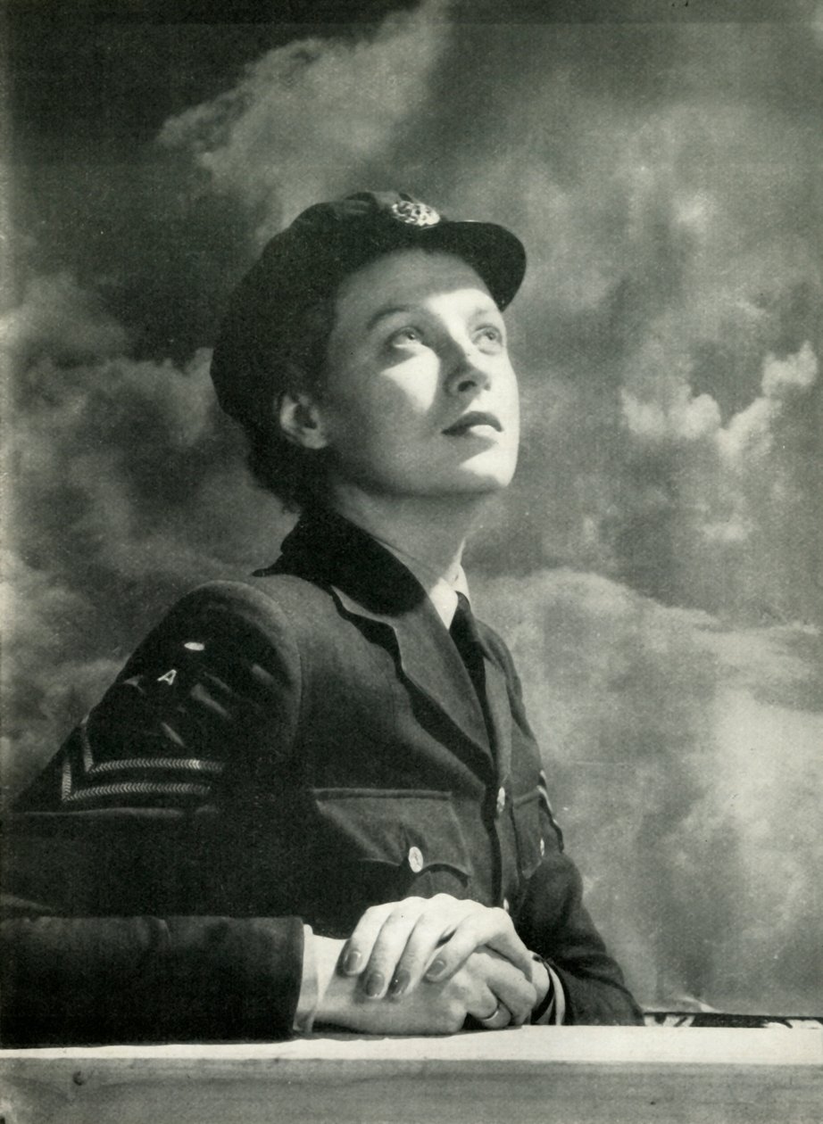 Assistindo a batalha, c1943. de Cecil Beaton