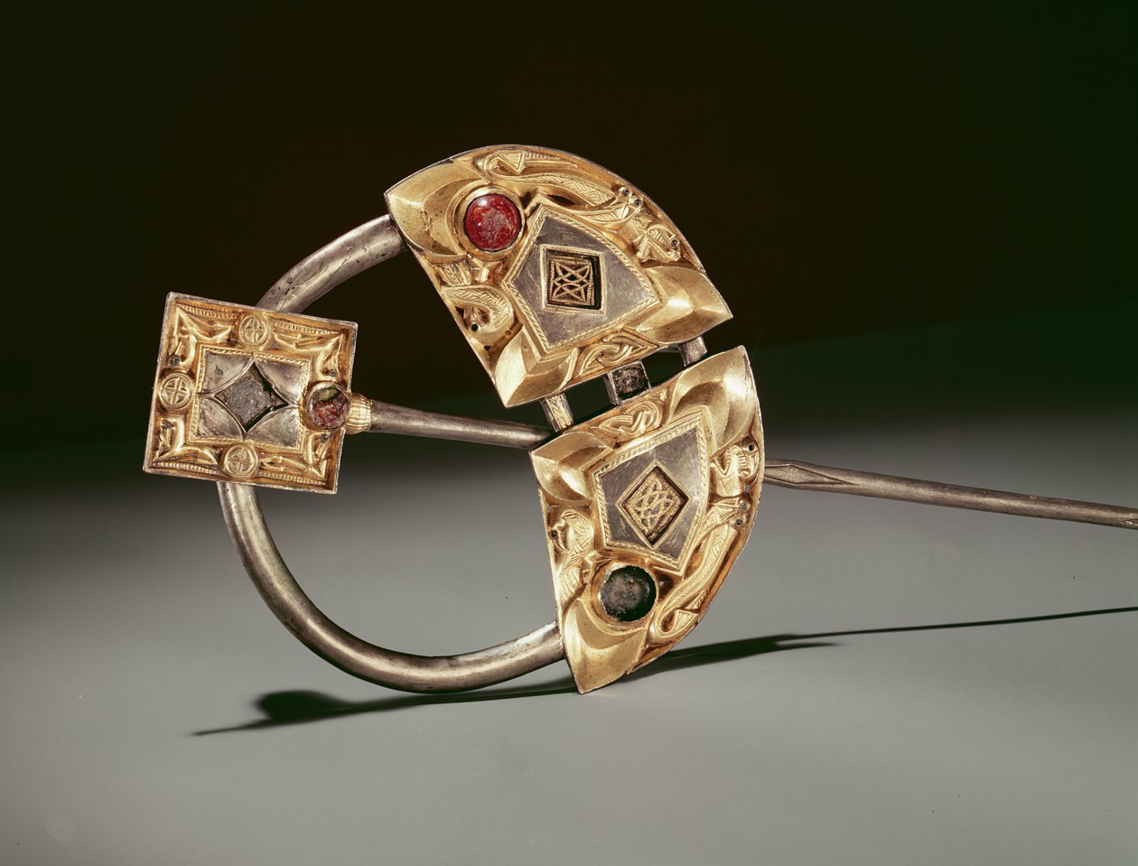 Broche anular, Ardagh Hoard, Reerasta, Condado Limerick, Viking Age (prata-dourada) de Celtic