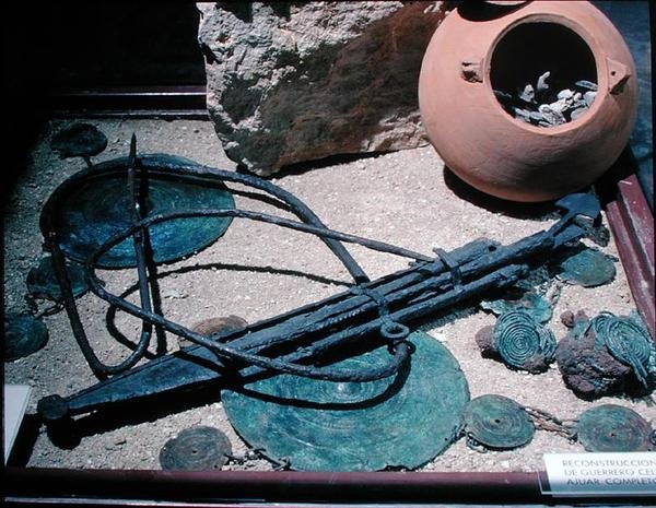 Reconstrução de um túmulo de guerreiros de Celtic Celtic