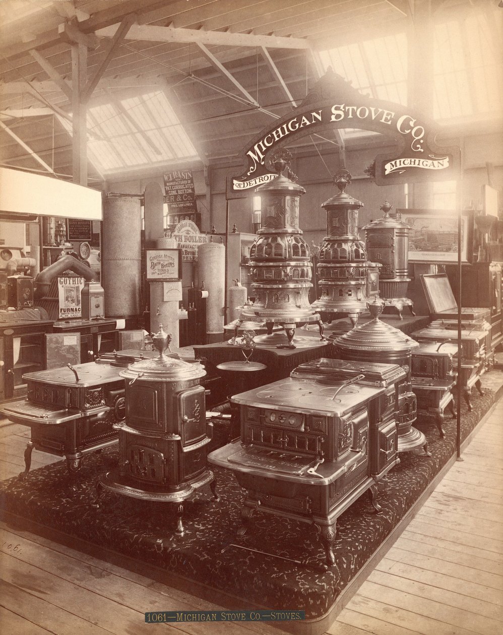 Exposição da Michigan Stove Co., Centennial Exhibition, Filadélfia de Centennial Photographic Co.