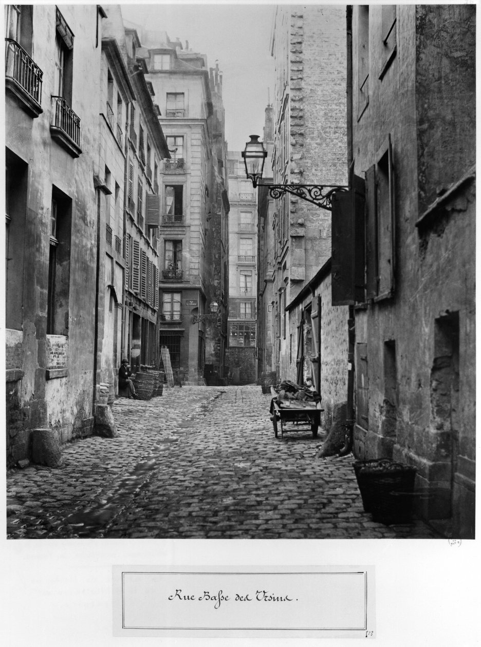 Rue Basse des Ursins, Paris, 1858-78 de Charles Marville