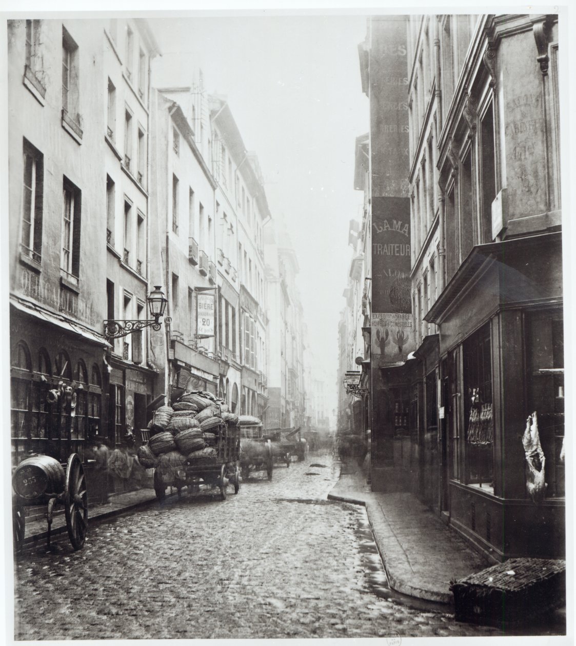 Rue de la Grande Truanderie, da rue Montorgueil, Paris, 1858-78 de Charles Marville