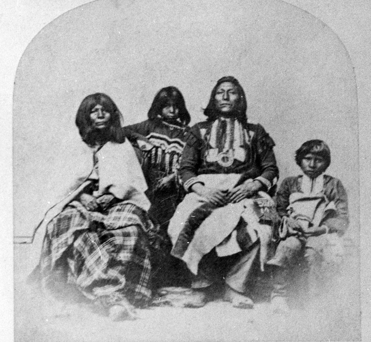 Família Ute, c.1870-75 de Charles Roscoe Savage