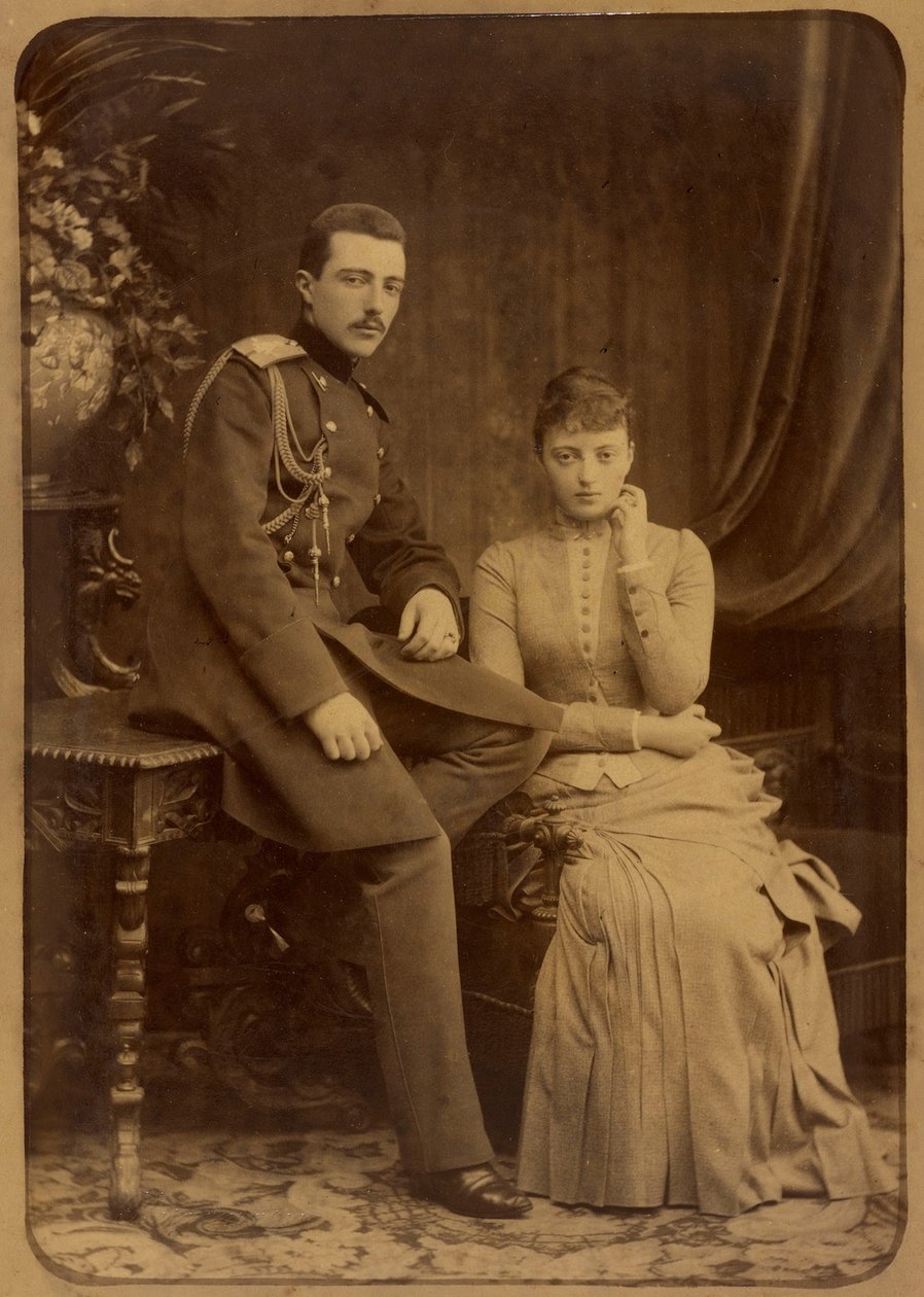 Michel Mikhailovitch de Russie e Anastasia Mikhailovna de Russie - Grão-Duque Michael Mikhailovich da Rússia e Grã-duquesa Anastasia Mikhailovna da Rússia, por Bergamasco, Charles (Karl) (1830-1896). Albumina Foto, c. 1880. Filme e foto do Estado russo de Charles Bergamasco