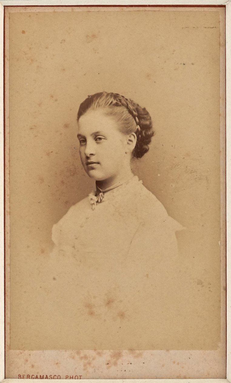 Olga Constantinovna de Russie - Retrato da grã-duquesa Olga Constantinovna da Rússia (1851-1926) par Bergamasco, Charles (Karl) (1830-1896). Fotografia de Charles Bergamasco