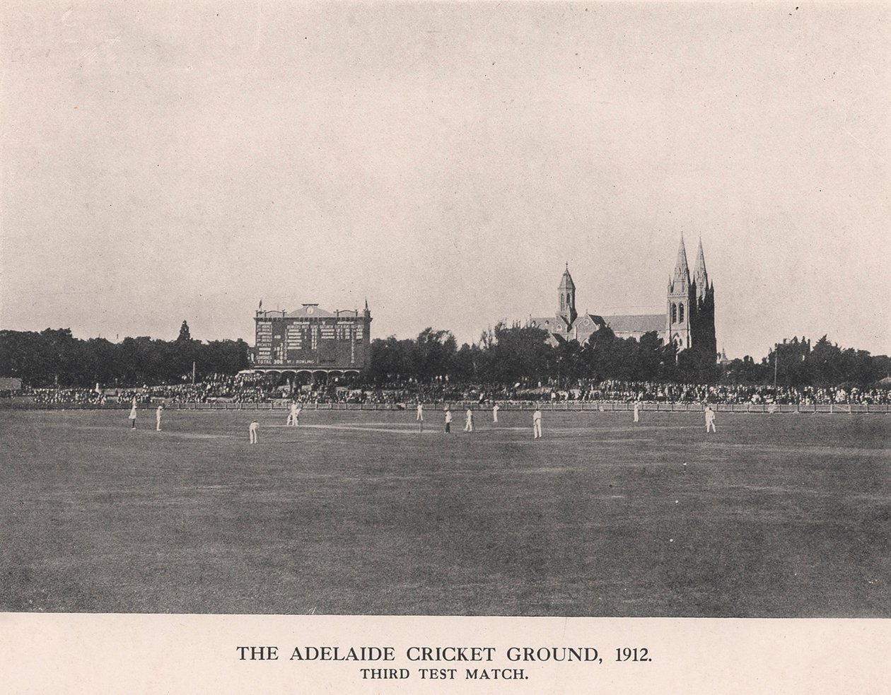 Adelaide Cricket Ground, terceira partida de teste entre Austrália e Inglaterra, 1912 de Charles Alfred Petts