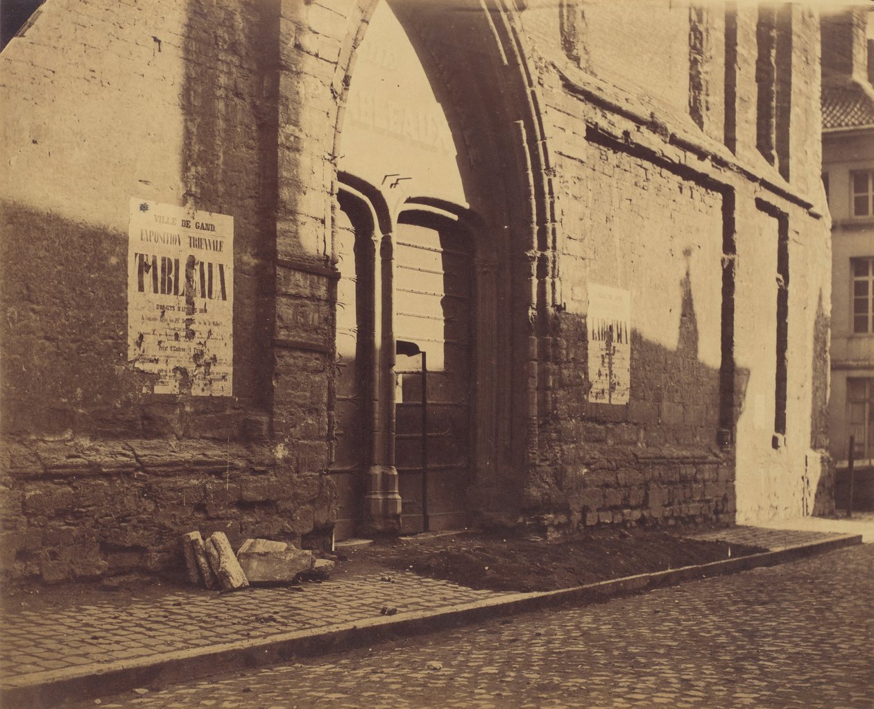 [Porta de Predikheevenkerk, Gent, Bélgica], c. 1858. de Charles D