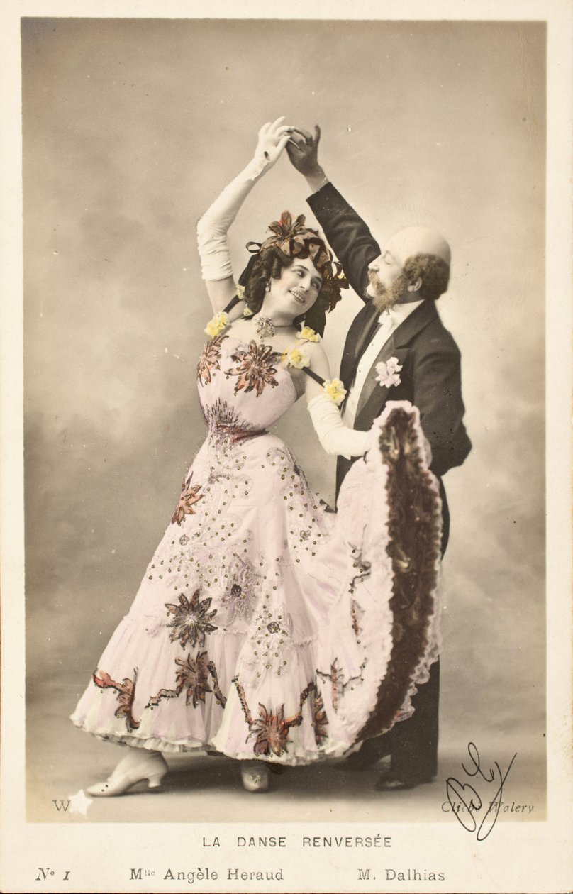 Antigo cartão postal / Dança invertida / Angele Heraud de Augustus Kollner