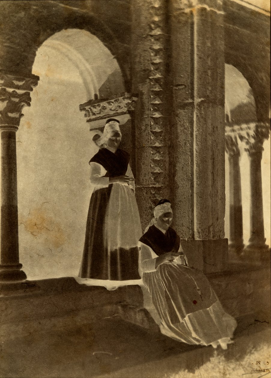 Arlesianas no claustro de Saint-Trophime «Arles» de Charles Nègre