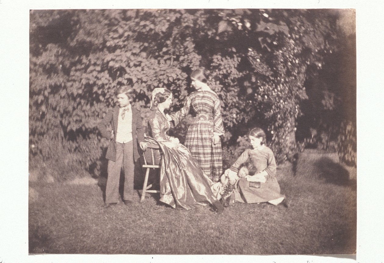Mãe e quatro crianças num jardim de Charles Nègre