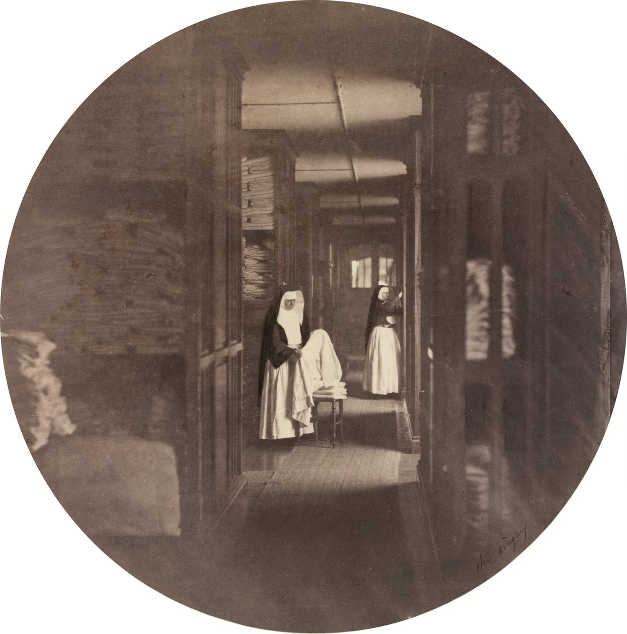 Asilo Imperial de Vincennes: a Lingerie de Charles Nègre