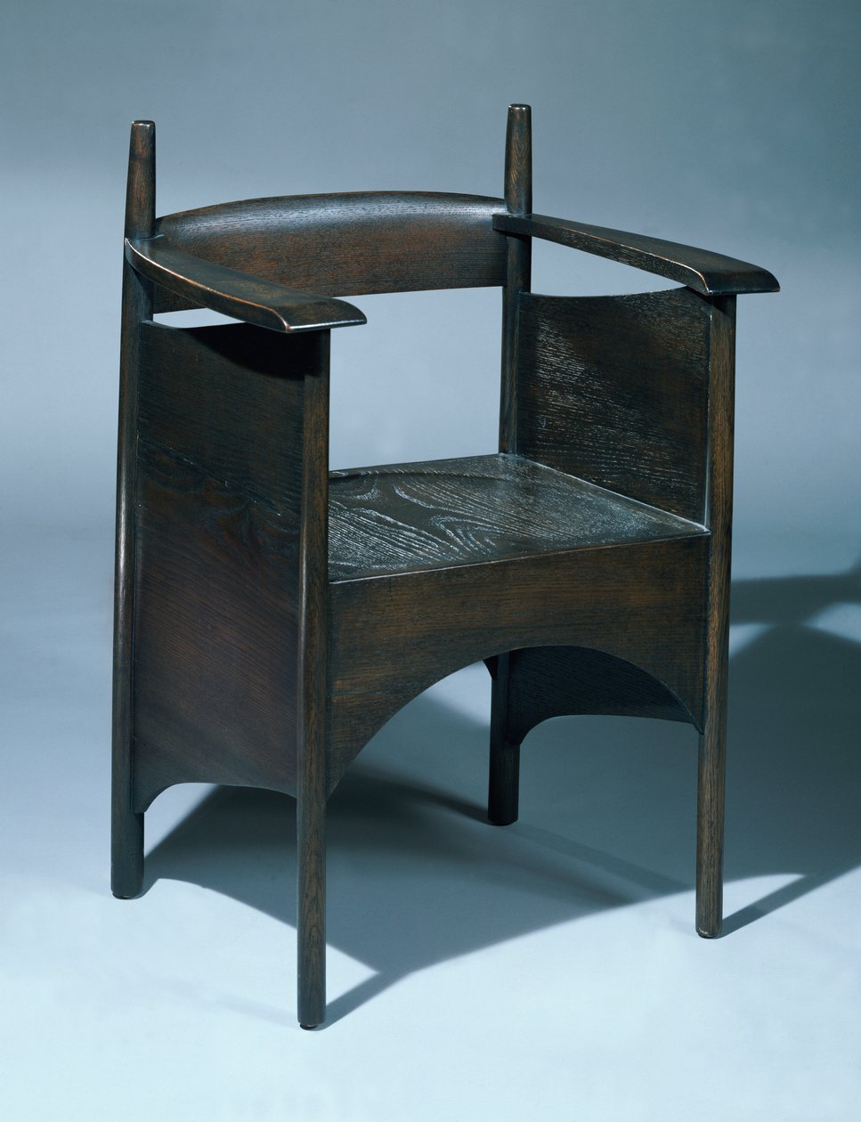 Poltrona projetada para Argyle Street Tea Rooms, Glasgow, 1896 de Charles Rennie Mackintosh