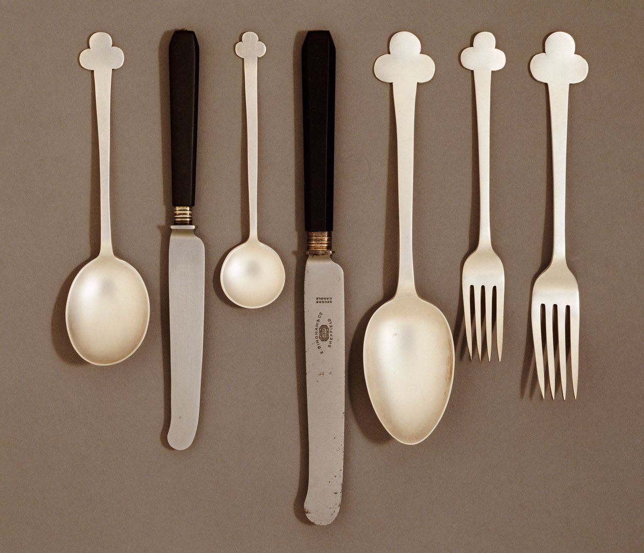 Serviço de mesa galvanizado, para E. Bingham & Co., c.1906 de Charles Rennie Mackintosh