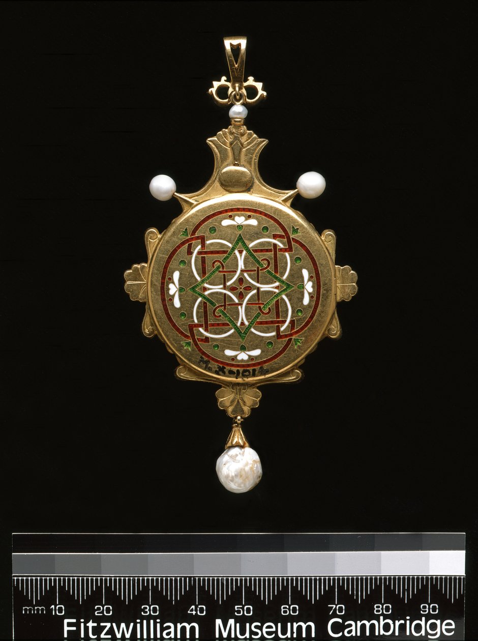 Reverso de pingente (ouro, esmalte, pérola e wc) de Charles Ricketts