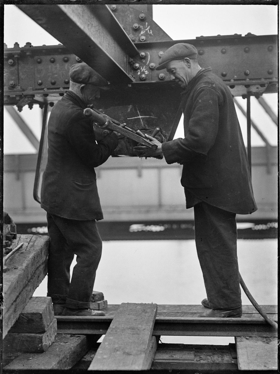 Demolição da Ponte Waterloo, Lambeth, Greater London Authority, 1936. de Charles William Prickett