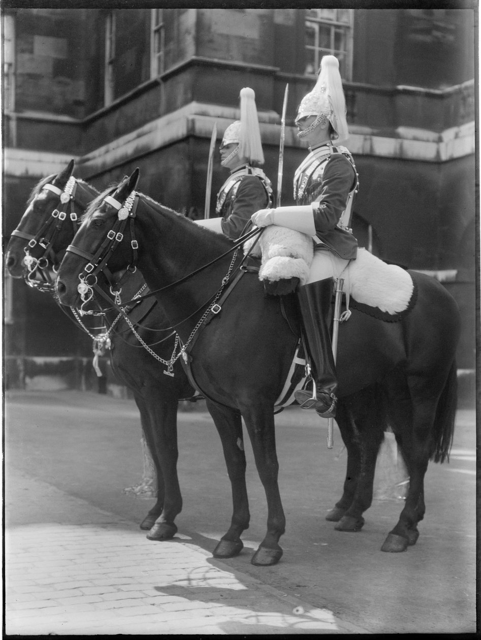 Horse Guards, Whitehall, Whitehall, Cidade de Westminster, Greater London Authority, década de 1930. de Charles William Prickett