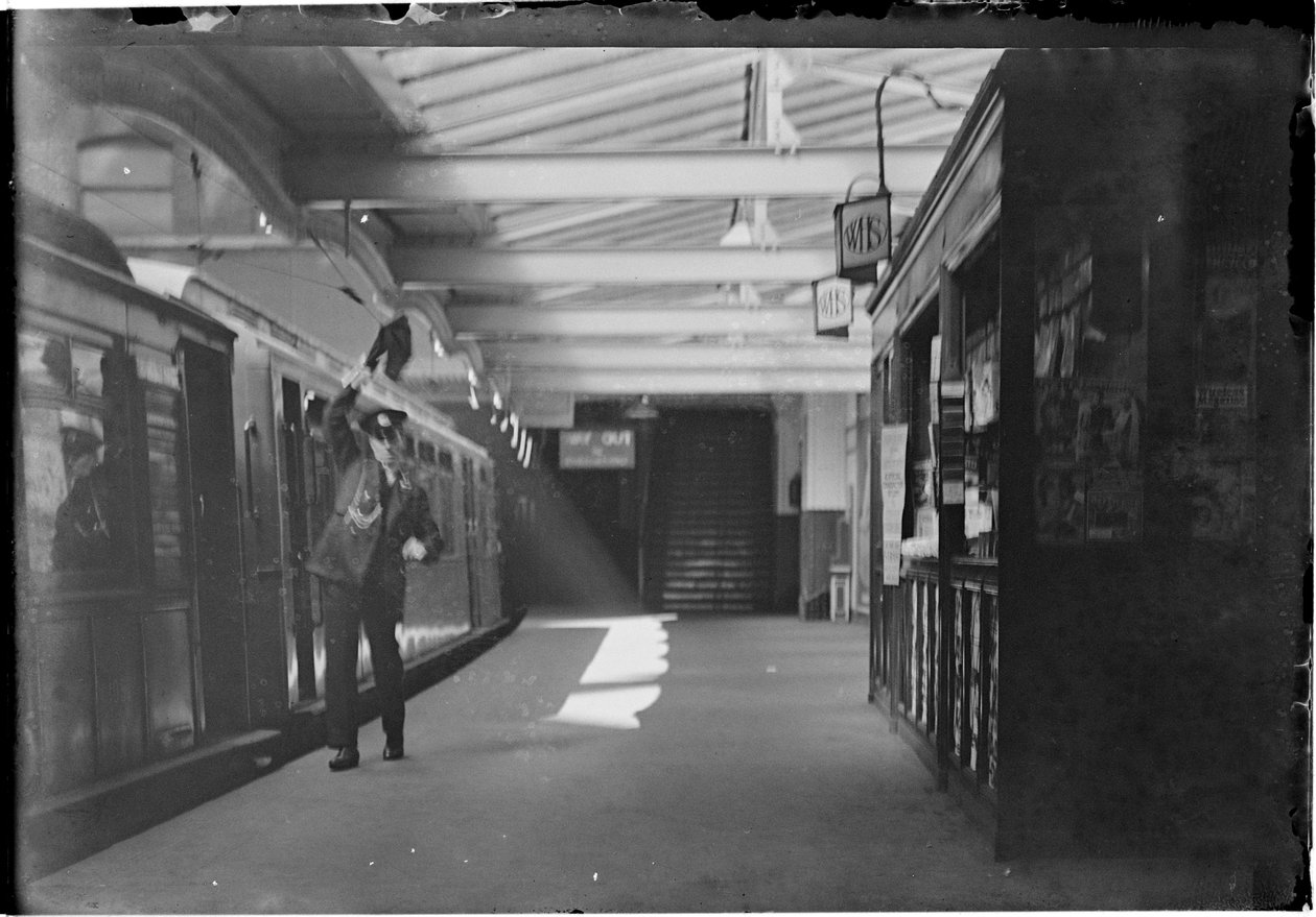 Estação de Liverpool Street, Liverpool Street, City of London, Greater London Authority, c1932. de Charles William Prickett